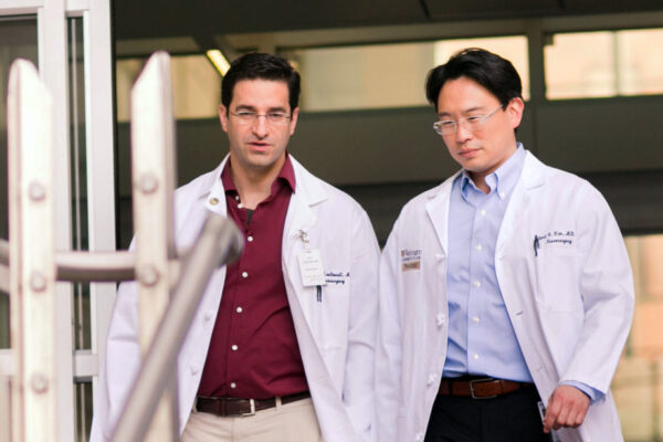 Washington University neurosurgeons’ PBS show explores wonders of the brain