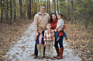 Alumnus Chad Washington, MD and his family