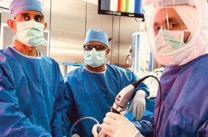 Washington University alum Nilesh A. Vyas, MD, performs endonasal endoscopic pituitary surgery with ENT Ameet Singh, MD.